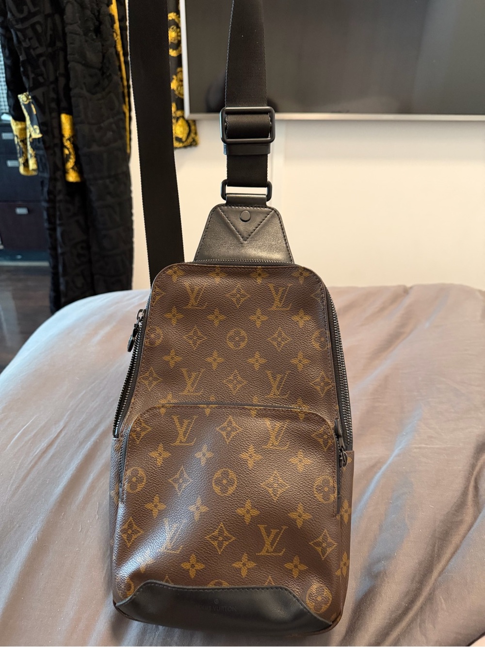 Louis Vuitton Brown Monogram avenue Sling Bag - Crossbody